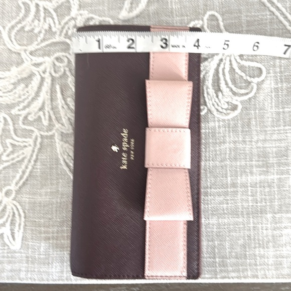 Kate Spade EUC Saffiano Leather Bifold Wallet with Bow Detail - Picture 12 of 14